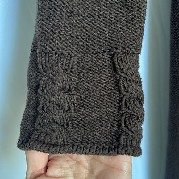 BCBGMaxazria Chocolate Brown Long Cardigan Chunky Knit Sweater 3 Button Size XL - Picture 3 of 9
